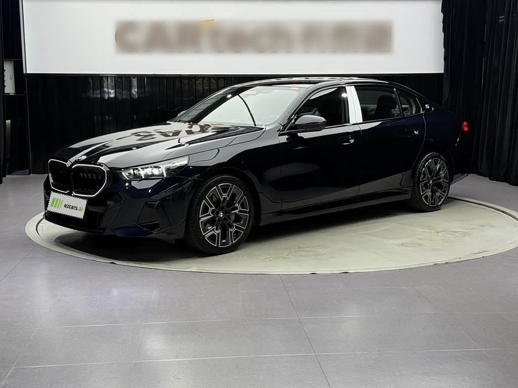 BMW5 Series 2026 530Li Exclusive M Sport Package
