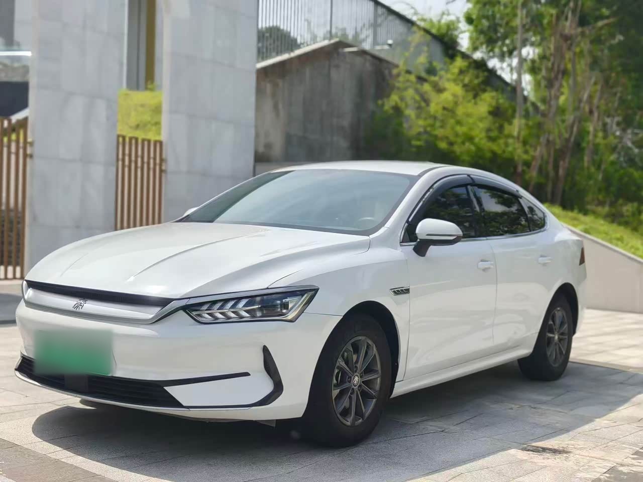 Qin PLUS 2021 EV 420KM