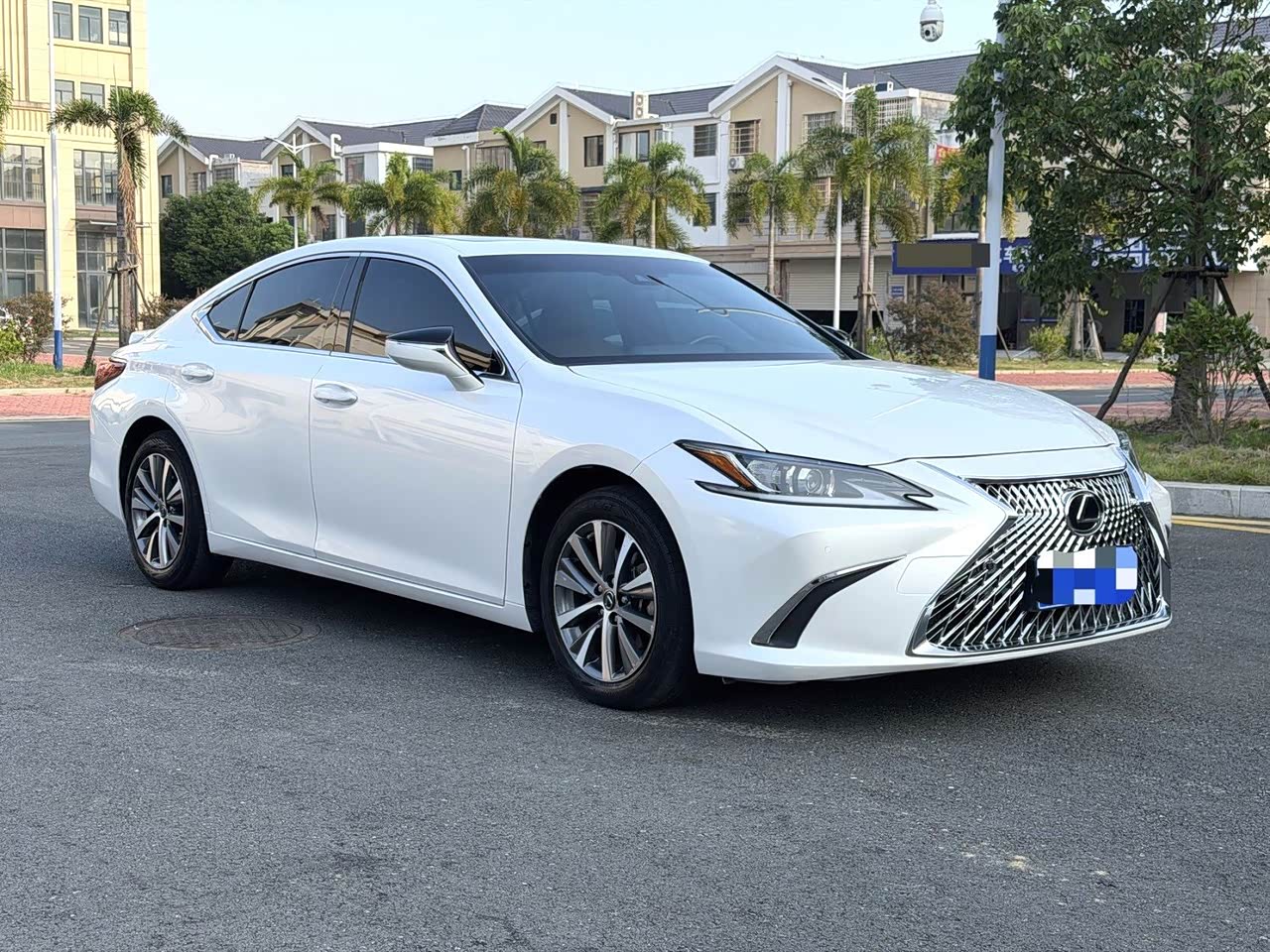 LexusES 2018 200 Excellence China V
