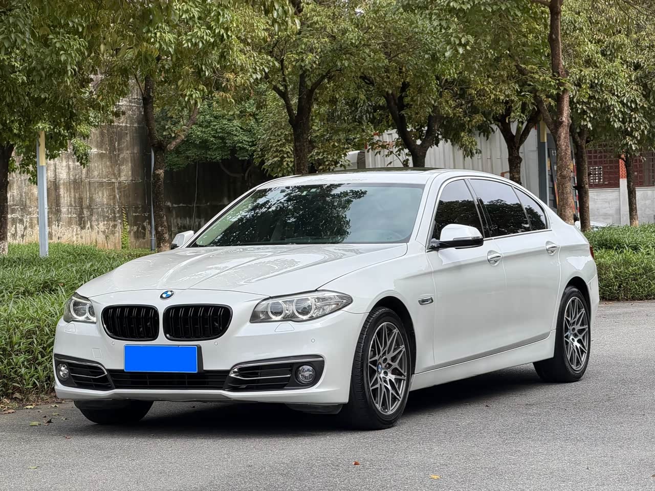 BMW5 Series 2017 525Li Luxury Design Package