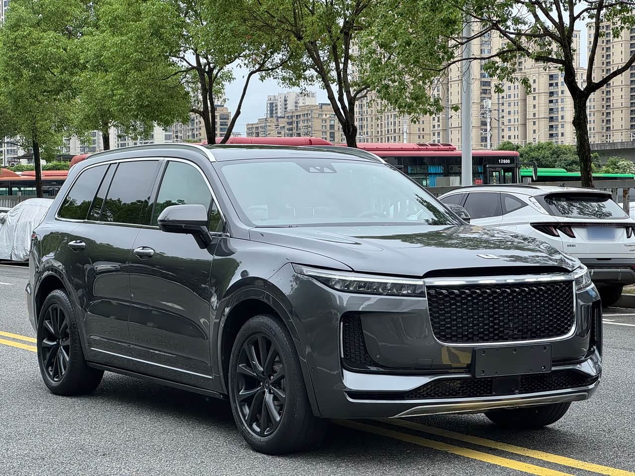 ONE 2021 EREV 6-Seater