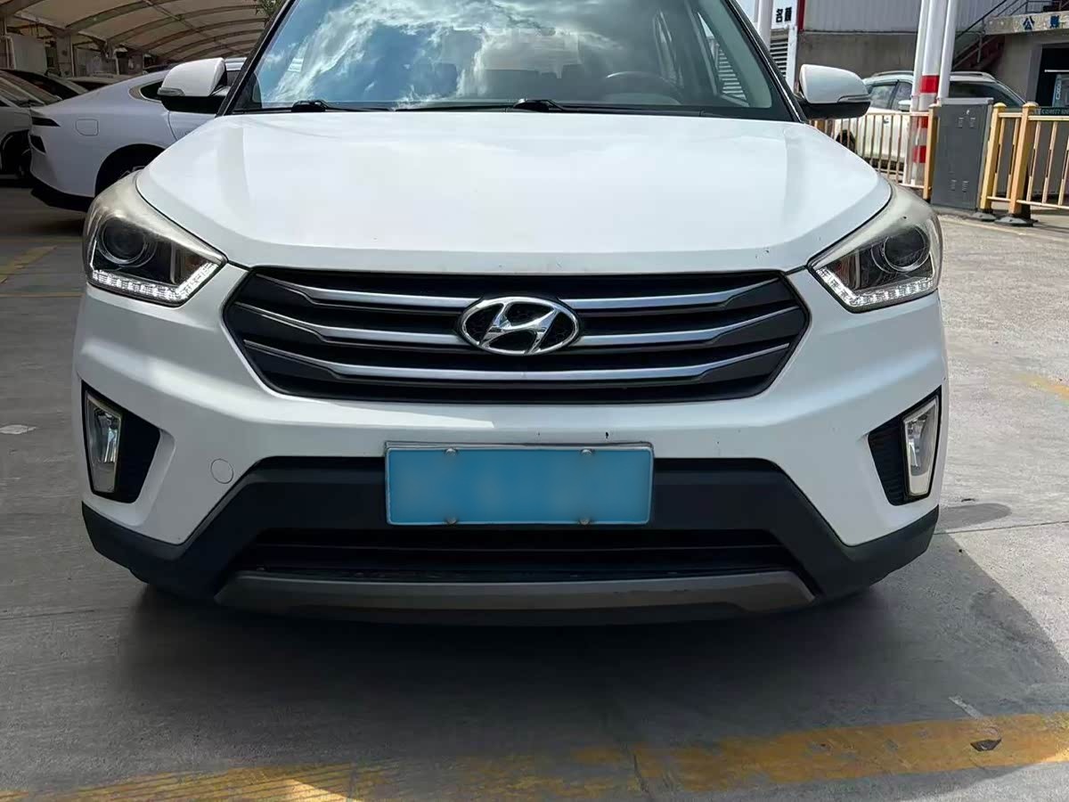 ix25 2015 1.6L AT RWD Premium DLX