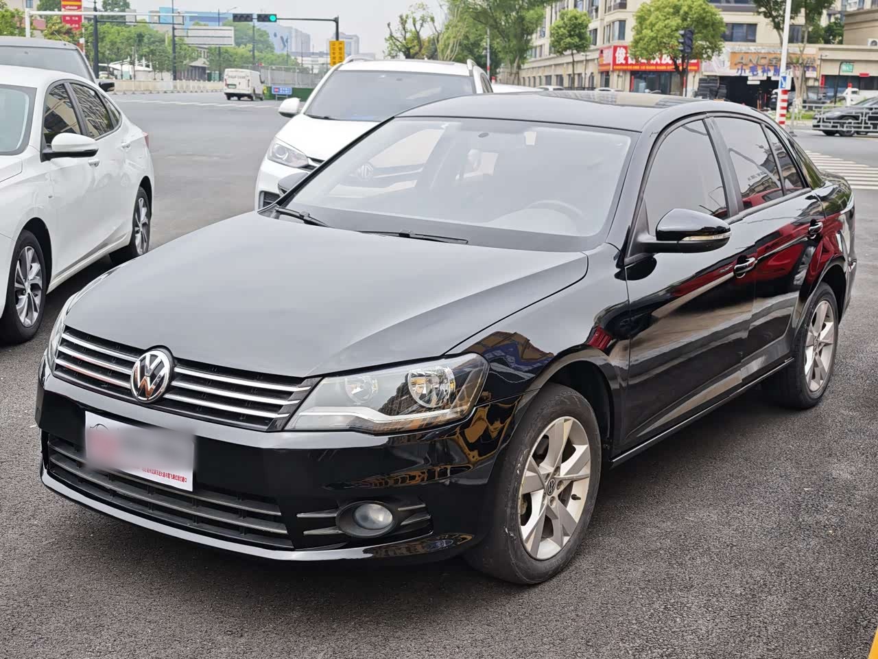 Bora 2016 1.6L AT Comfort