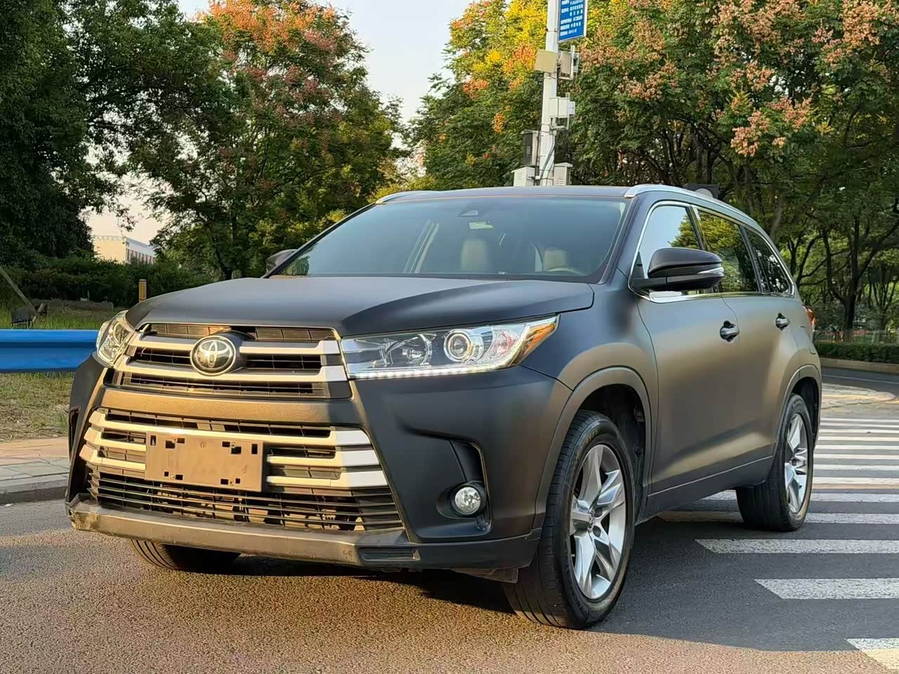 Highlander 2018 2.0T AWD Luxury 7-Seater China VI