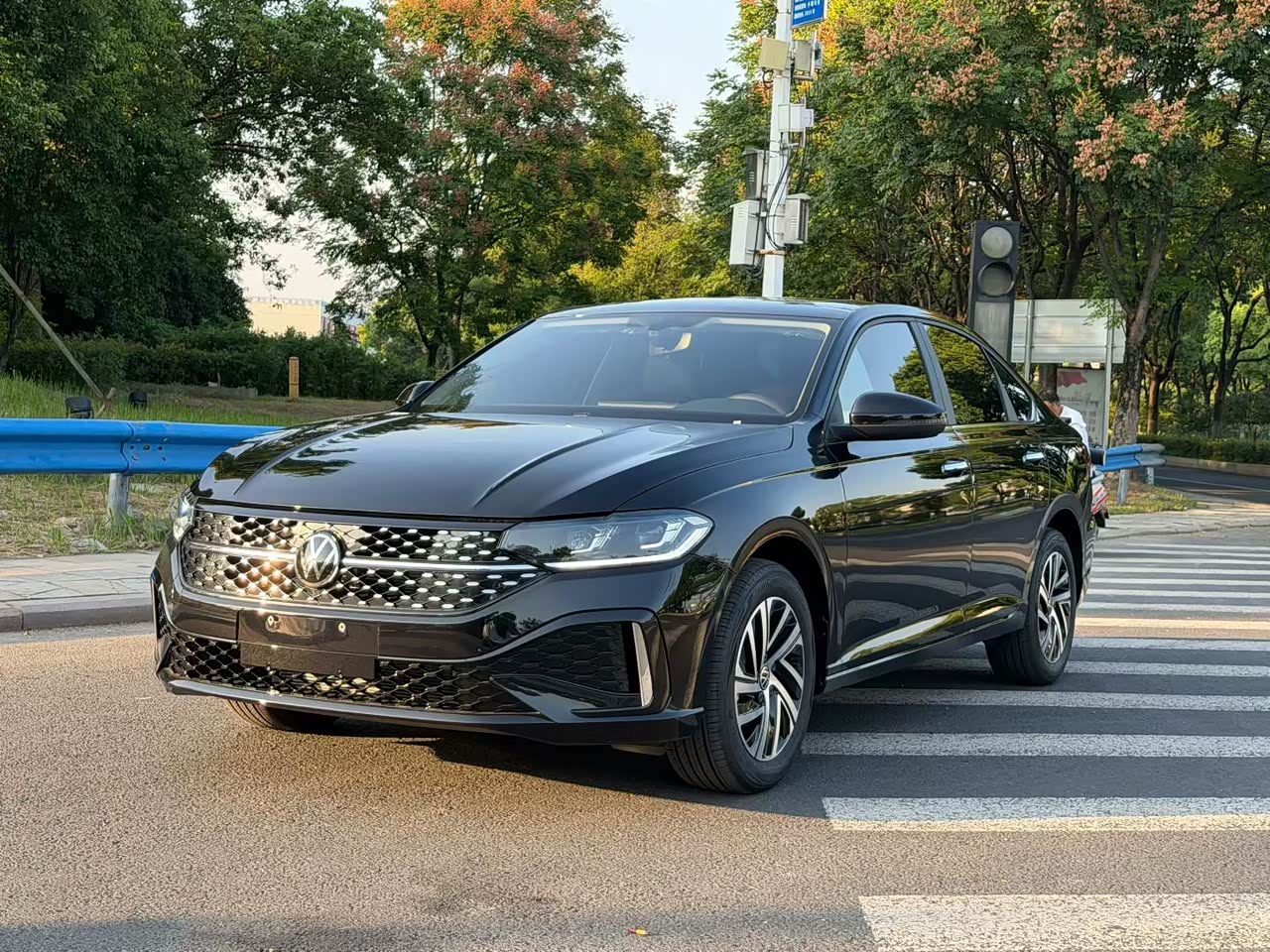 Lavida 2026 1.5L AT