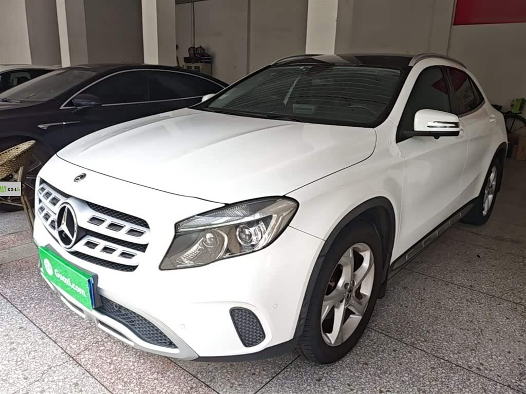 Mercedes-BenzGLA 2018 GLA 200 Dynamic