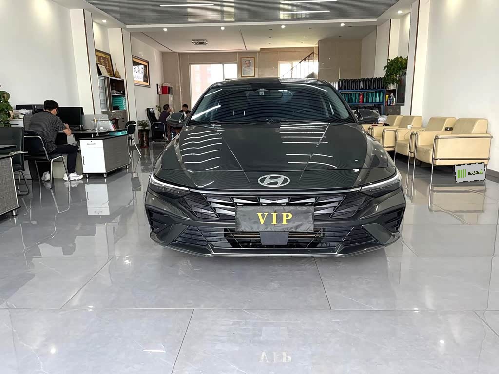 Elantra 2023 1.5L CVT LUX Premium