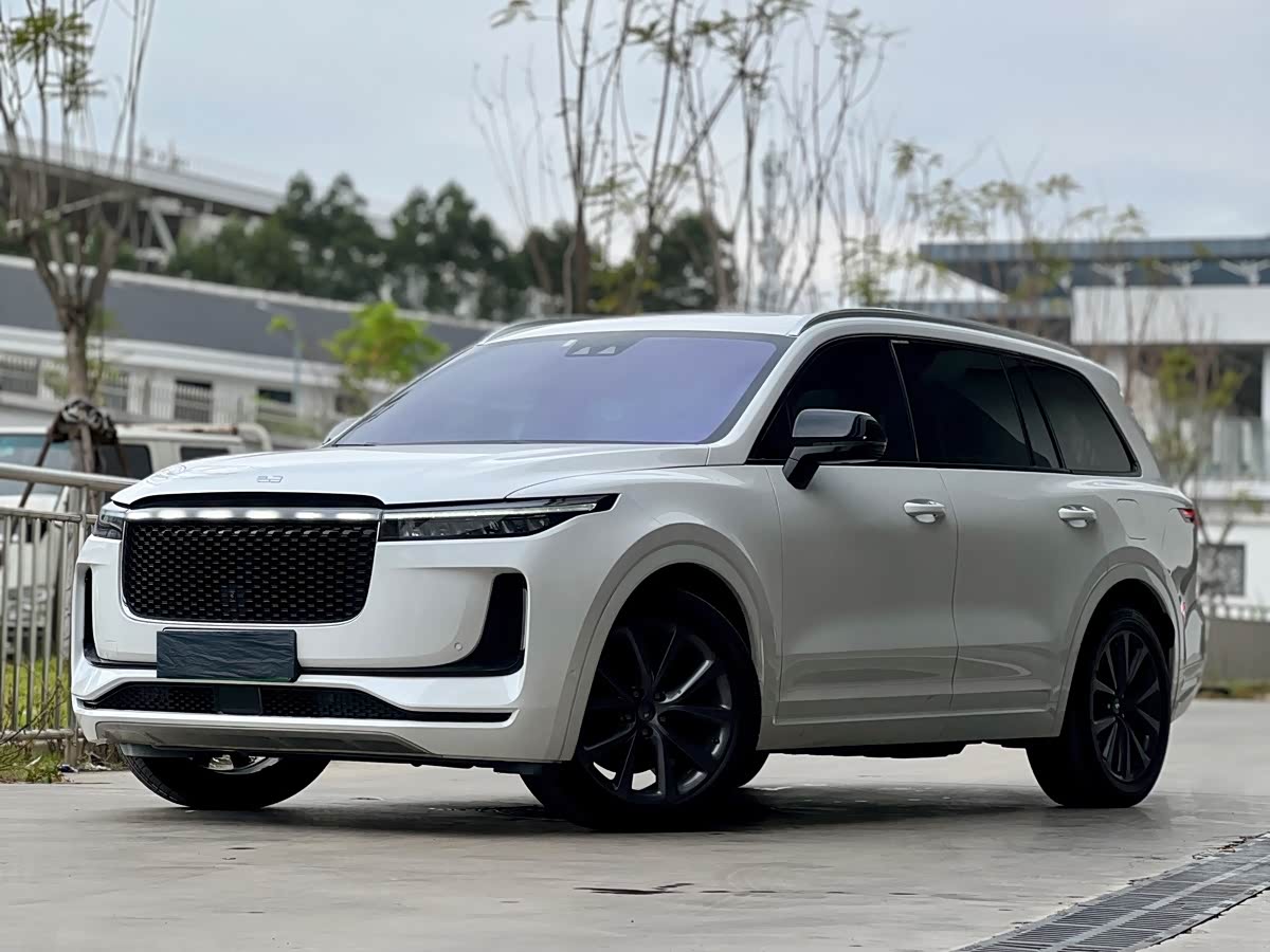 ONE 2020 EREV 6-Seater