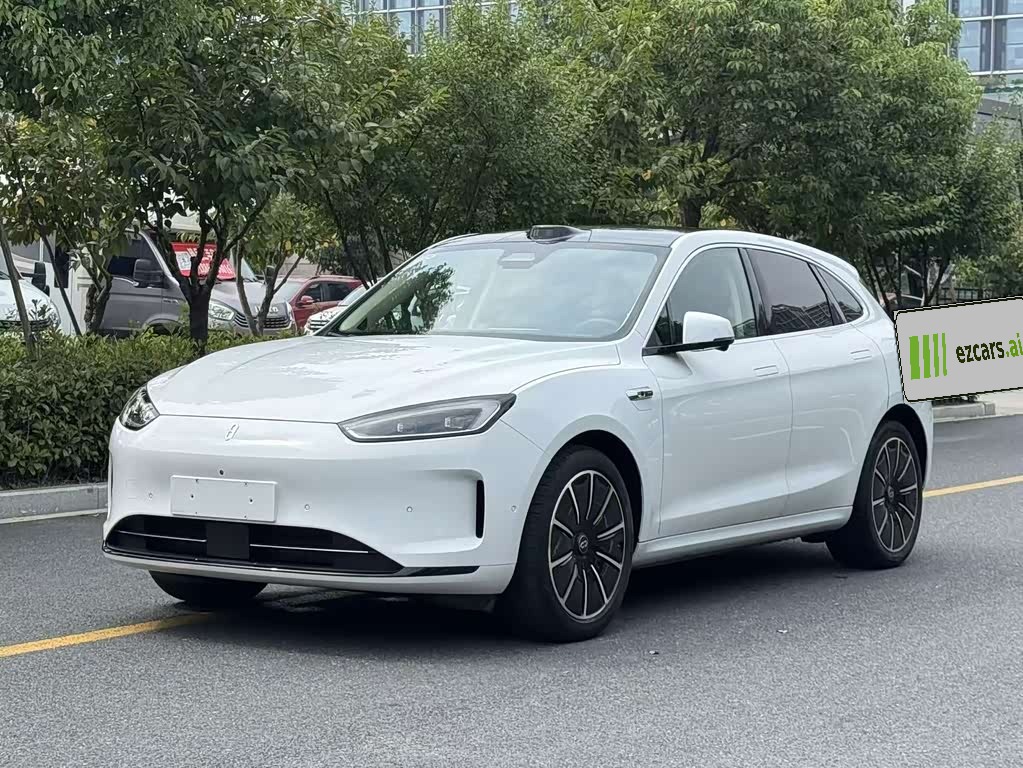 M5 2023 EREV RWD ADAS
