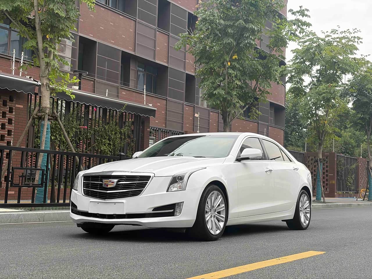 ATS-L 2017 28T Tech