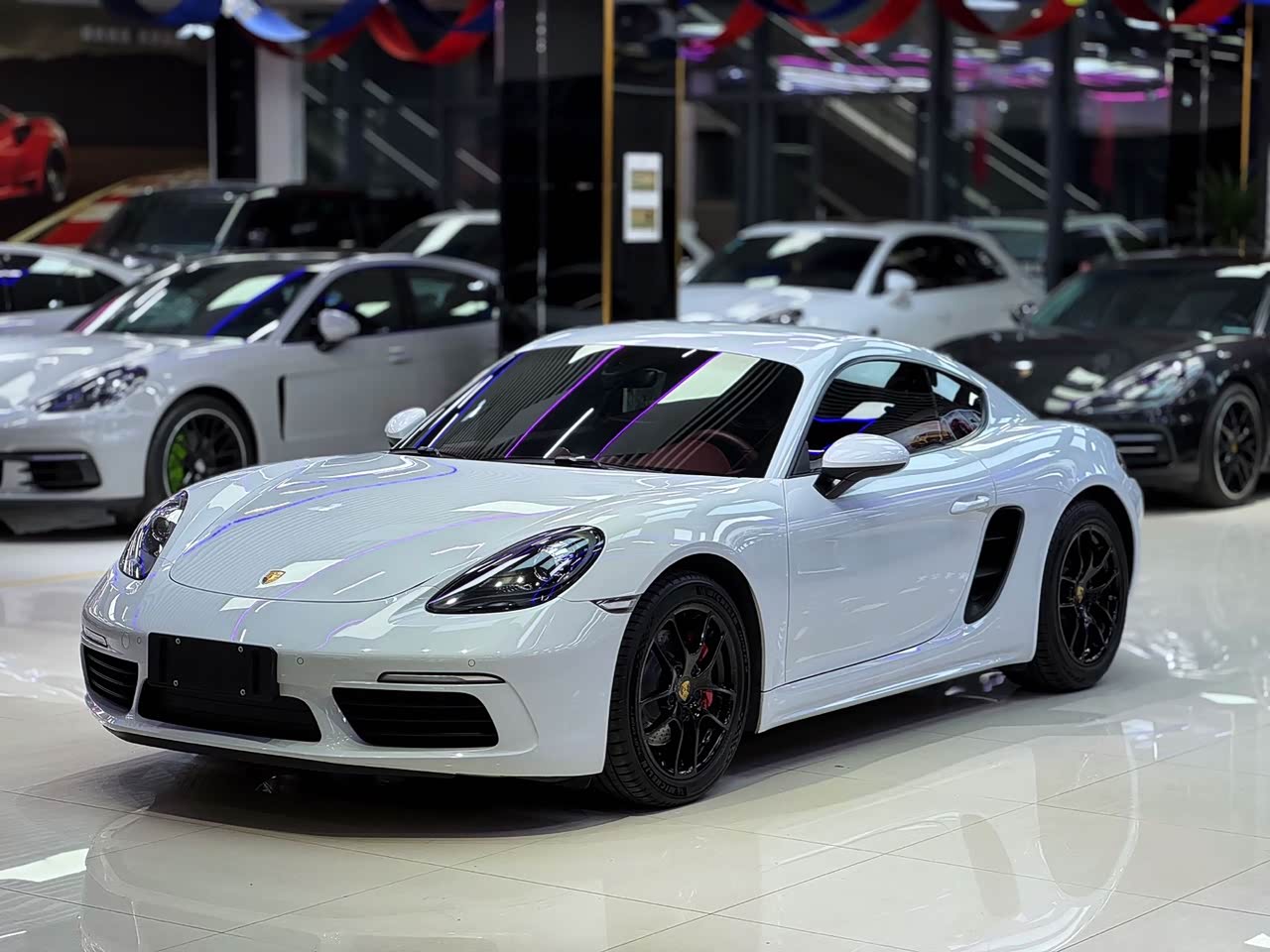718 2018 Cayman 2.0T