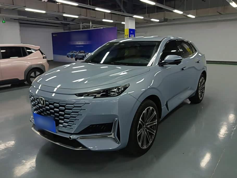 UNI-K 2021 2.0T Premium