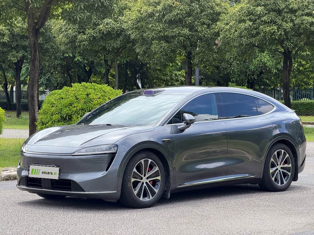 R7 2024 EV 736km UItra