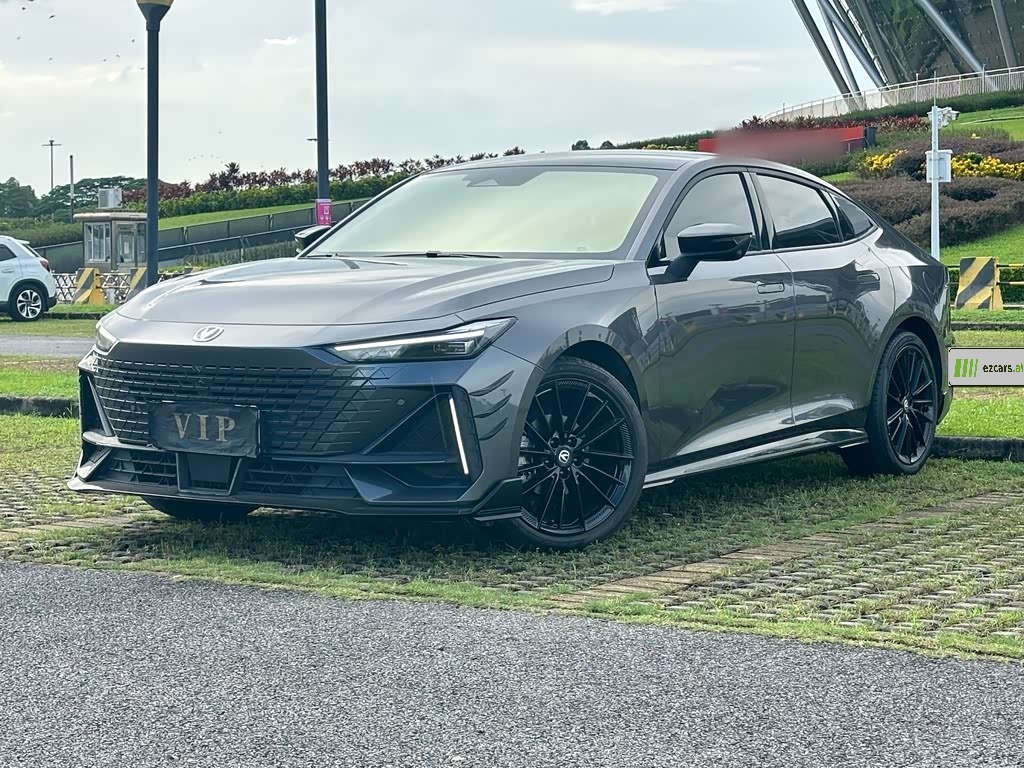UNI-V 2023 1.5T Sport