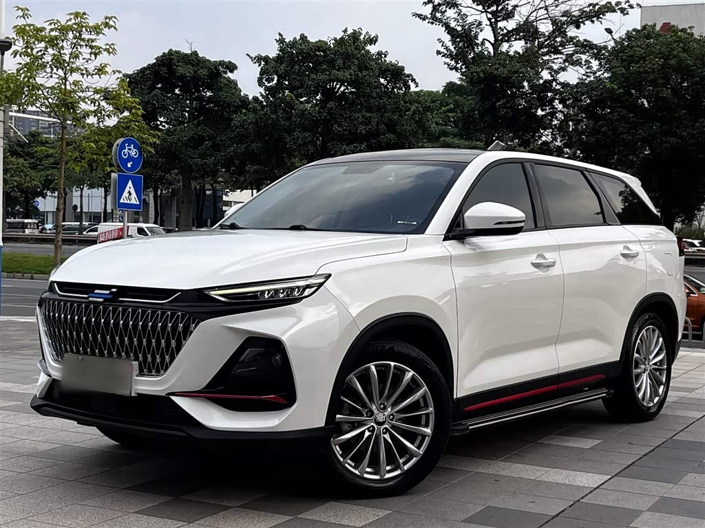 X7 PLUS 2022 1.5T AT Exclusive