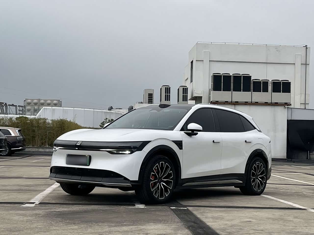 7X 2025 75kWh RWD ADAS