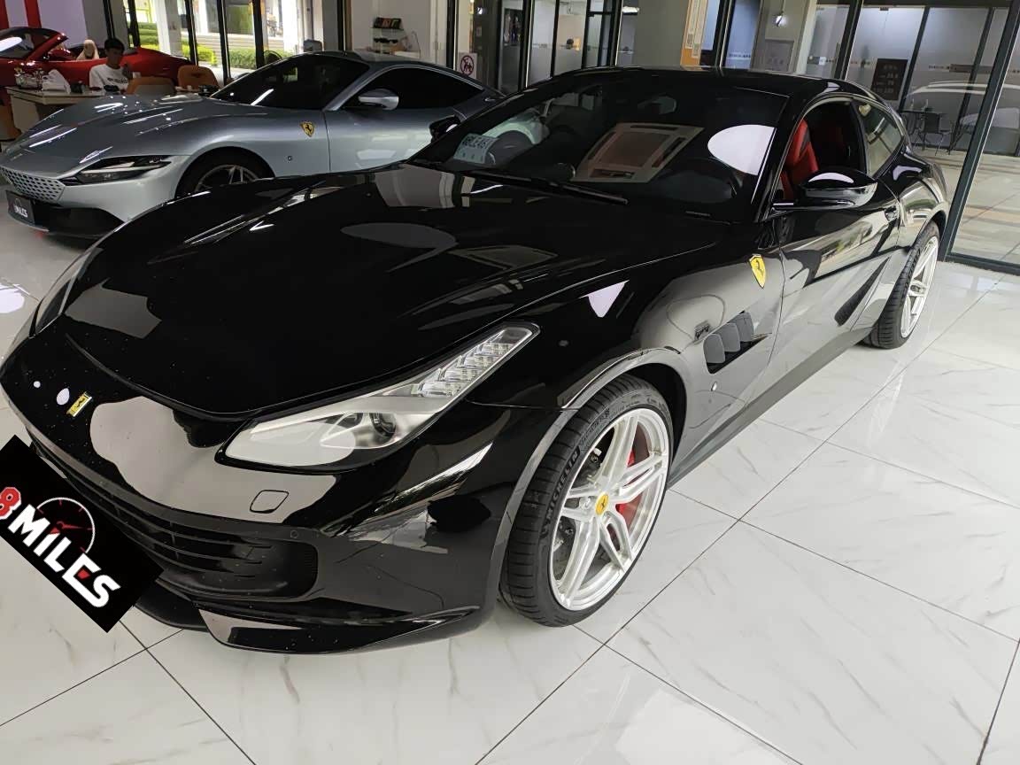 GTC4Lusso 2017 3.9T V8