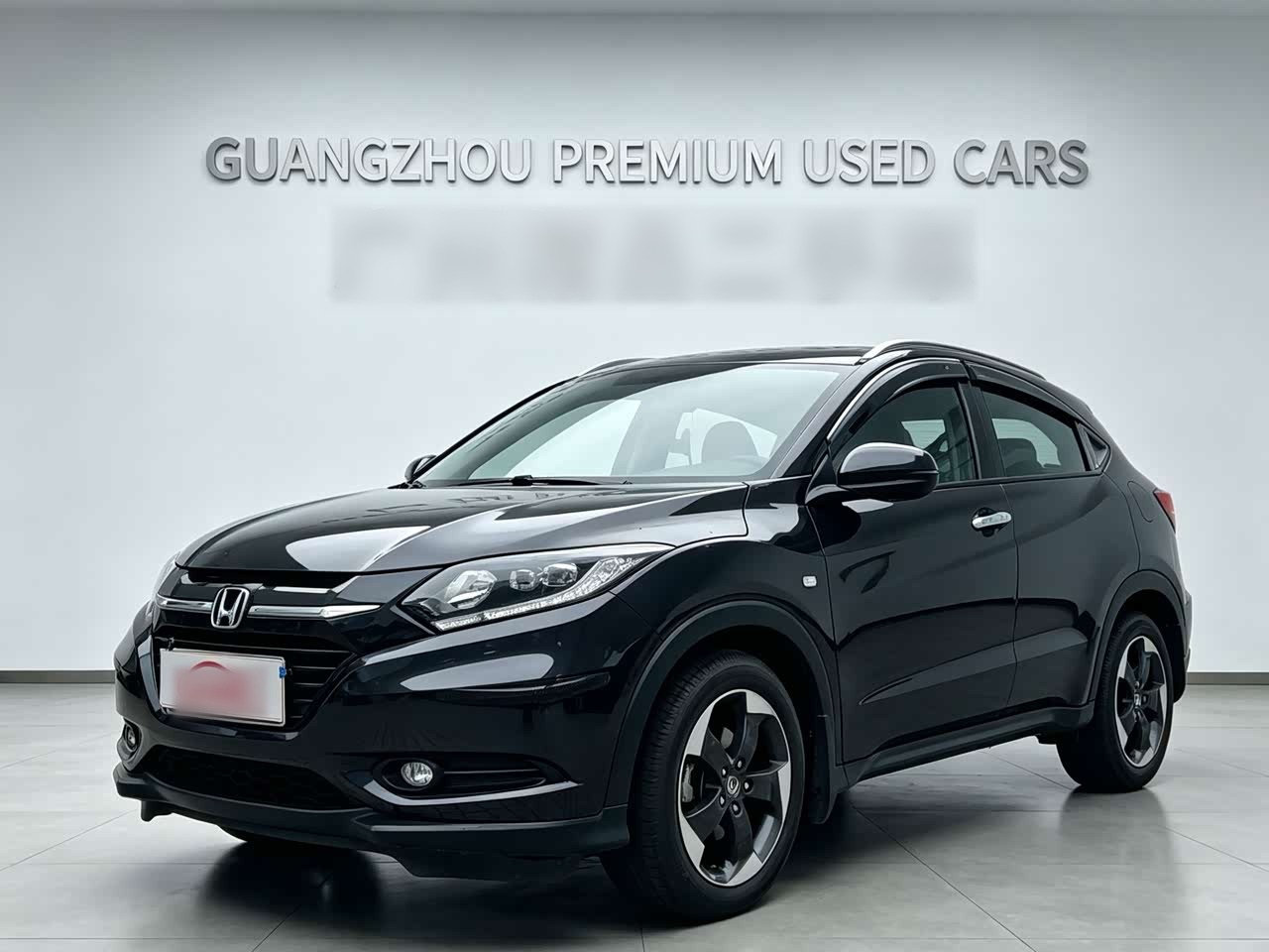 Vezel 2015 1.8L CVT RWD Luxury