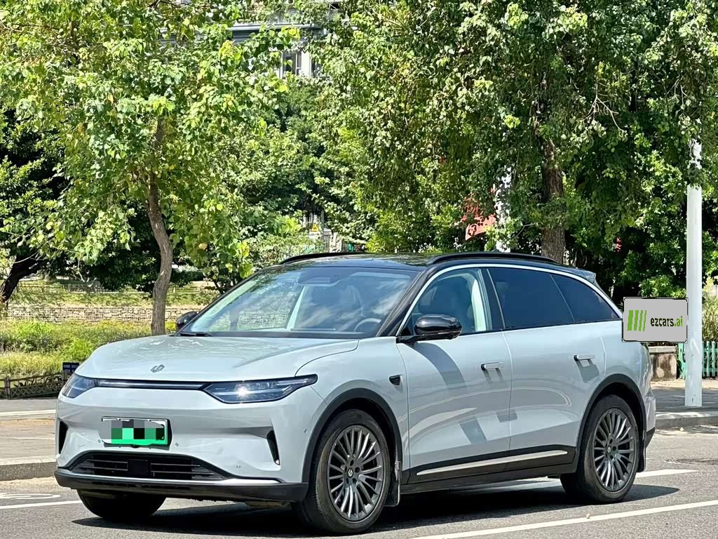 C11 2024 EV 580 Exclusive