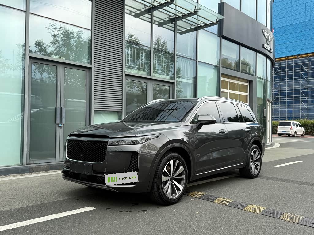 ONE 2020 EREV 6-Seater