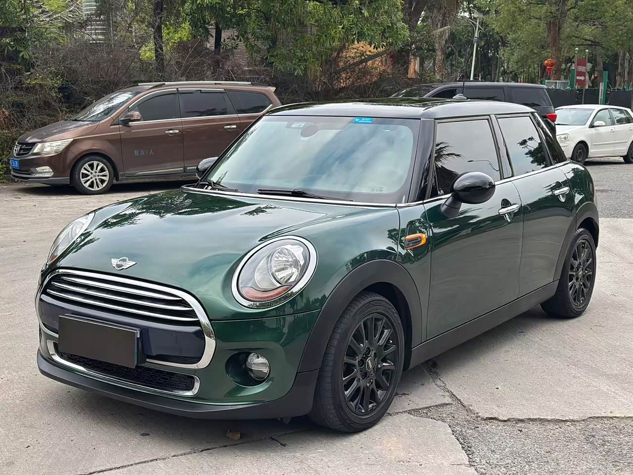 2016 1.5T COOPER 5-Door