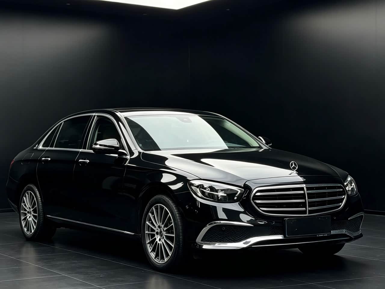 E-Class 2022 E 260 L
