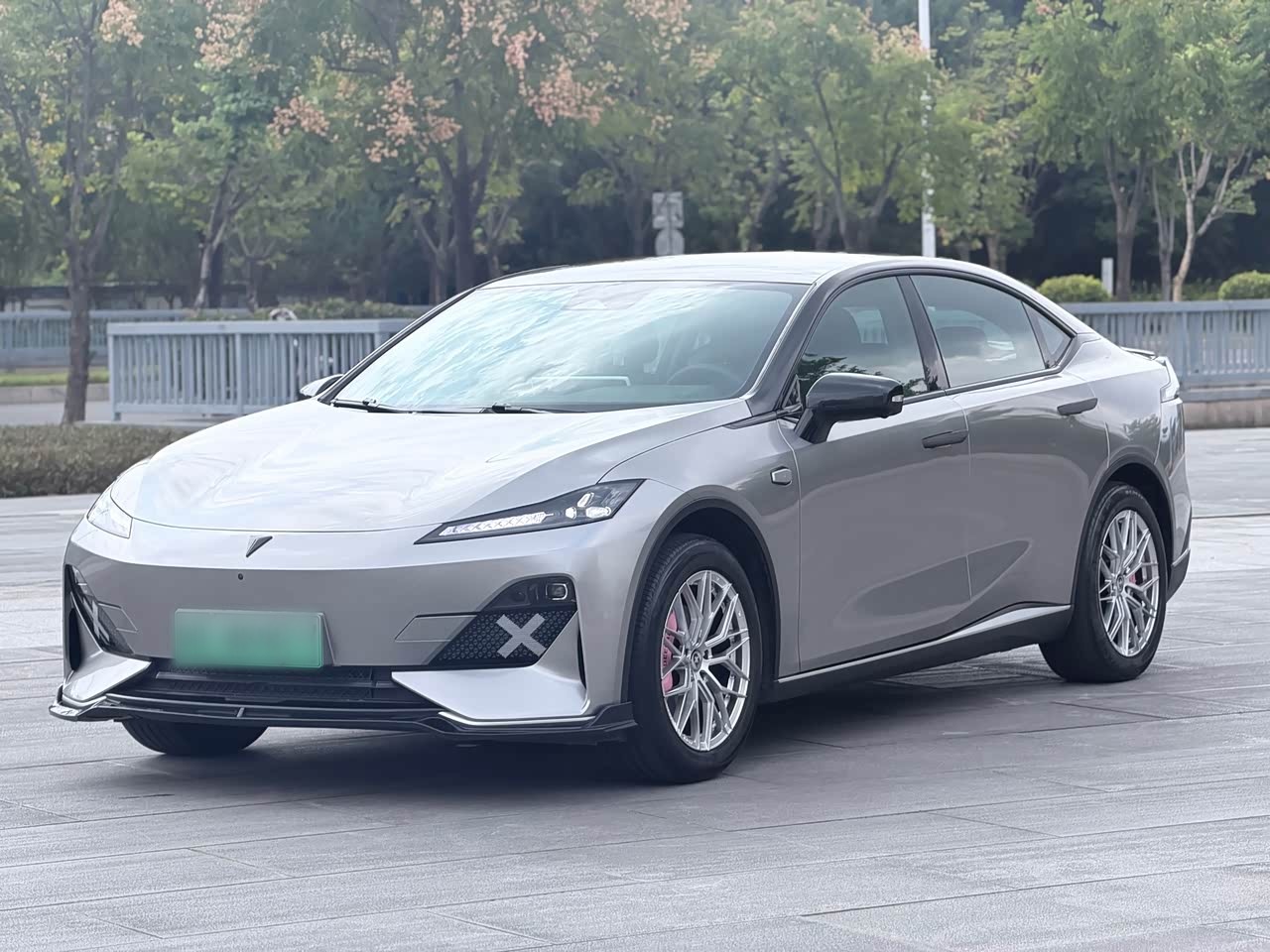 SL03 2025 EV Elite