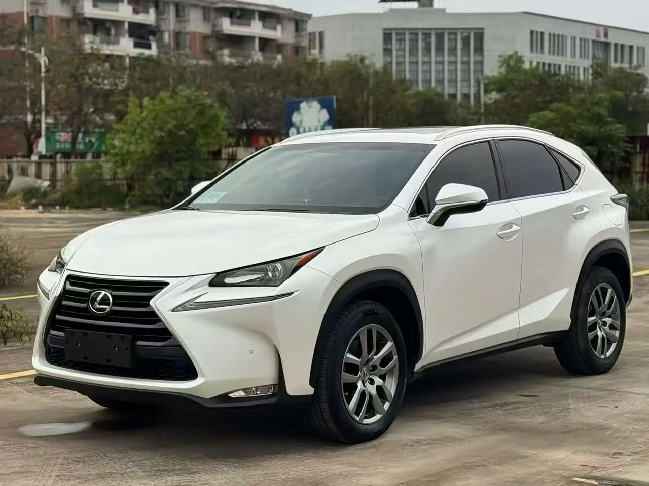 NX 2015 200t