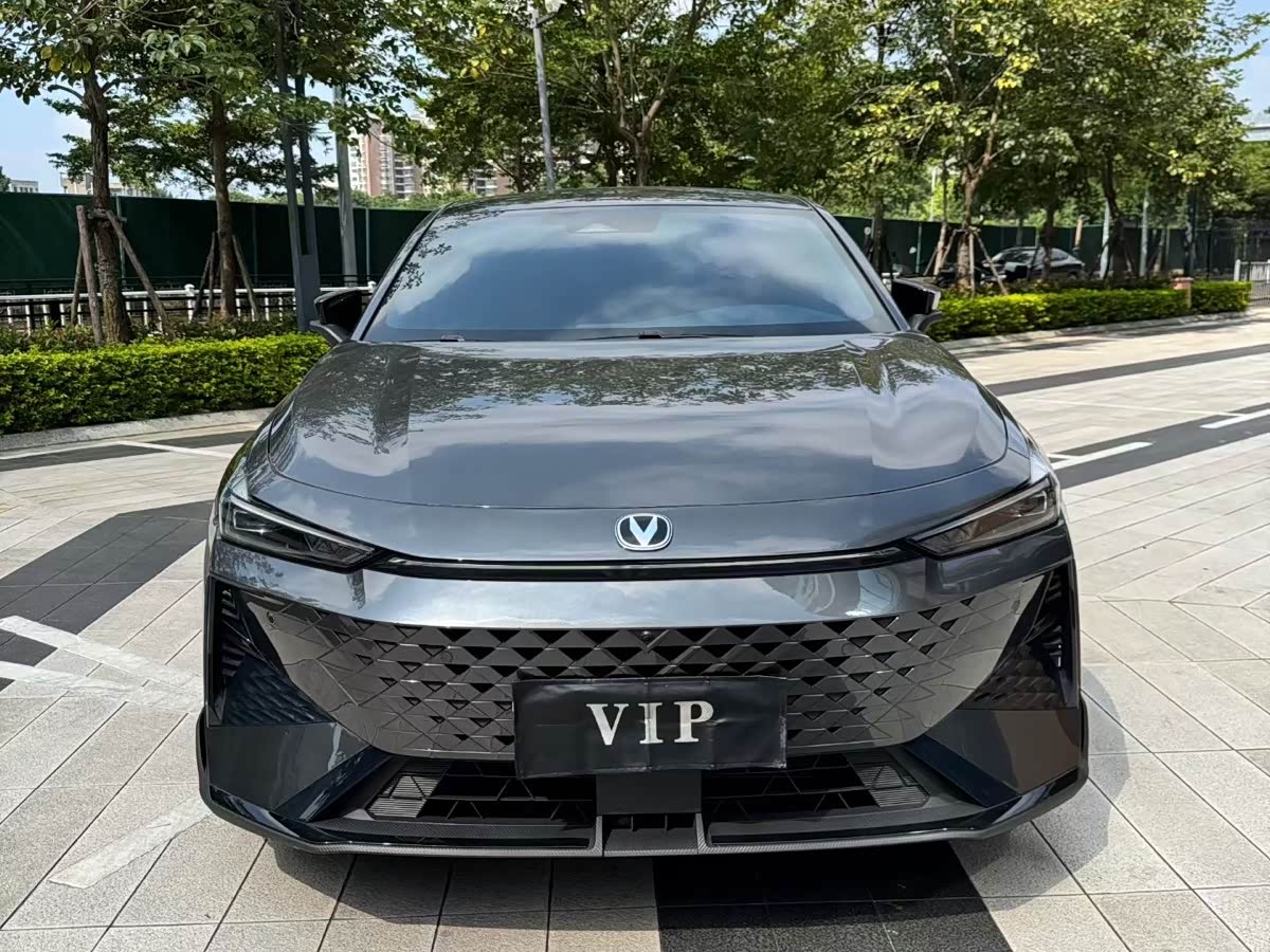 UNI-V 2024 1.5T Premium Sport