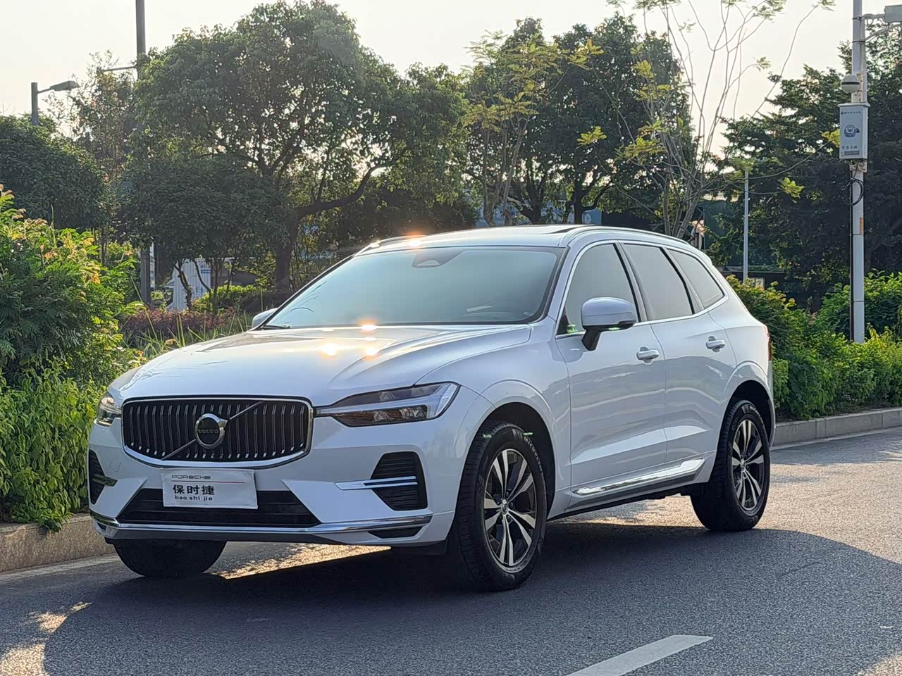 XC60 2024 B5 AWD Luxury