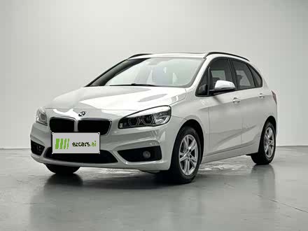 2 Series Wagon 2016 218i Leading