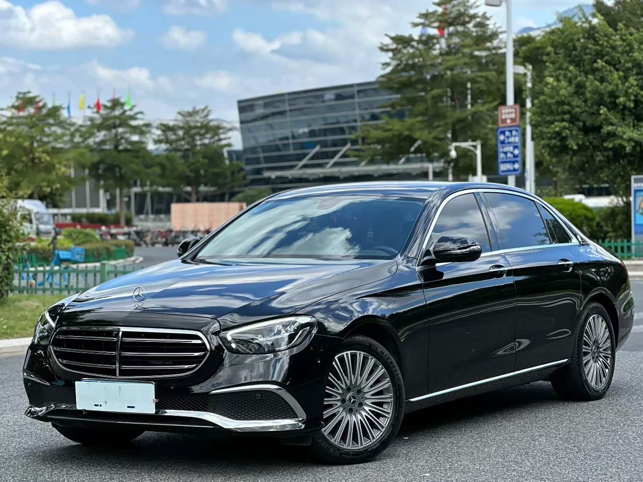 E-Class 2023 E 300 L Fashion