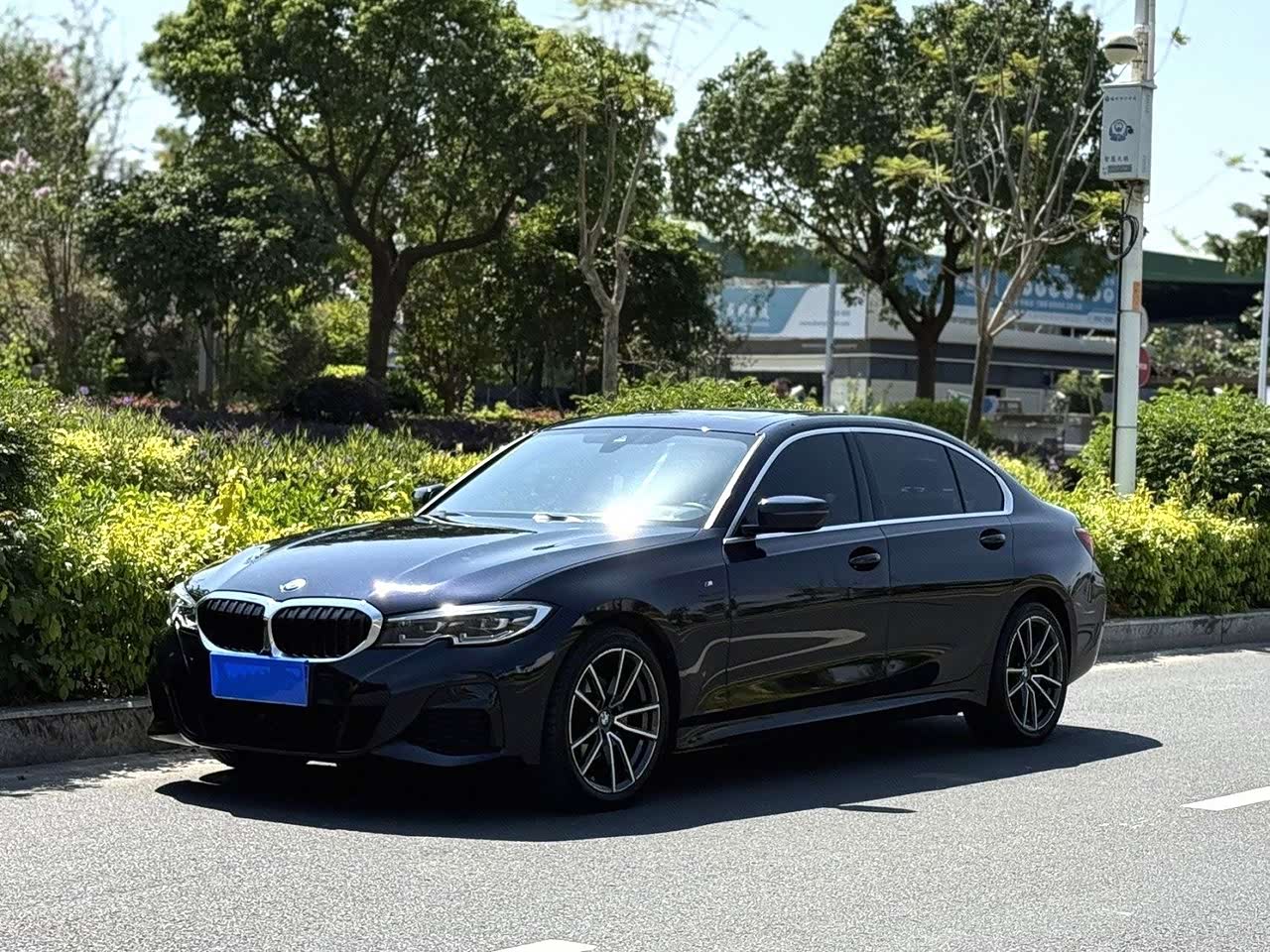 3 Series 2021 325Li M Sport Package