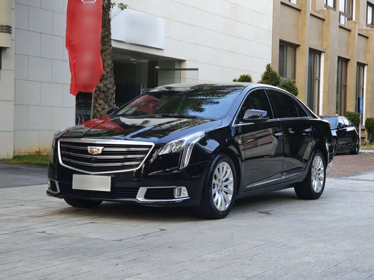 XTS 2018 28T Elite