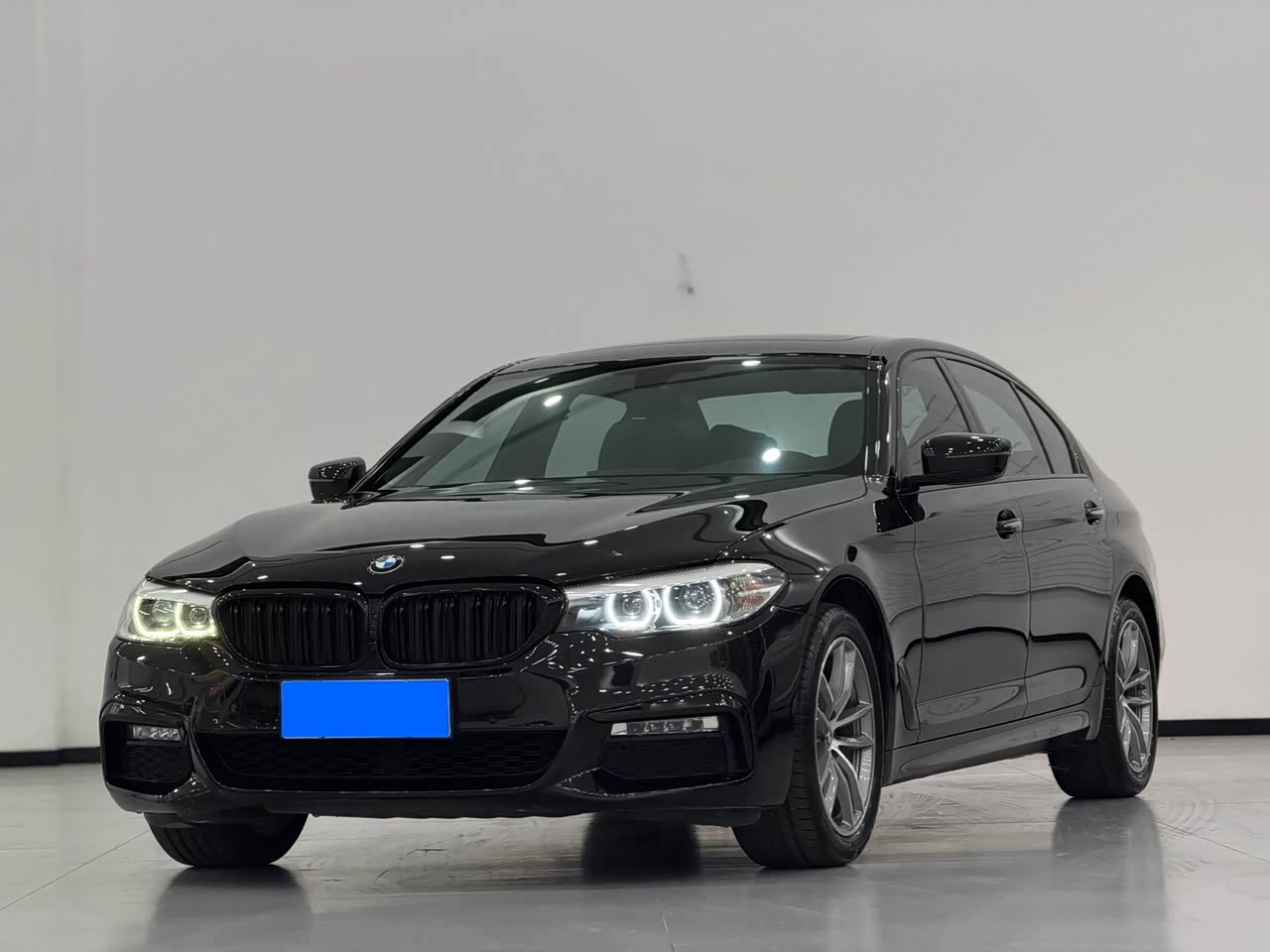 5 Series 2018 525Li M Sport Package