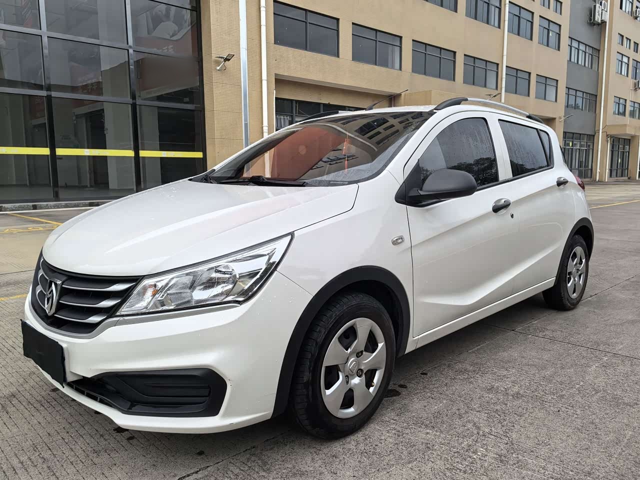 310 2016 1.2L MT Value