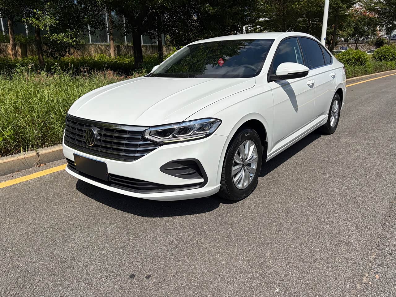 Lavida 2023 1.5L AT