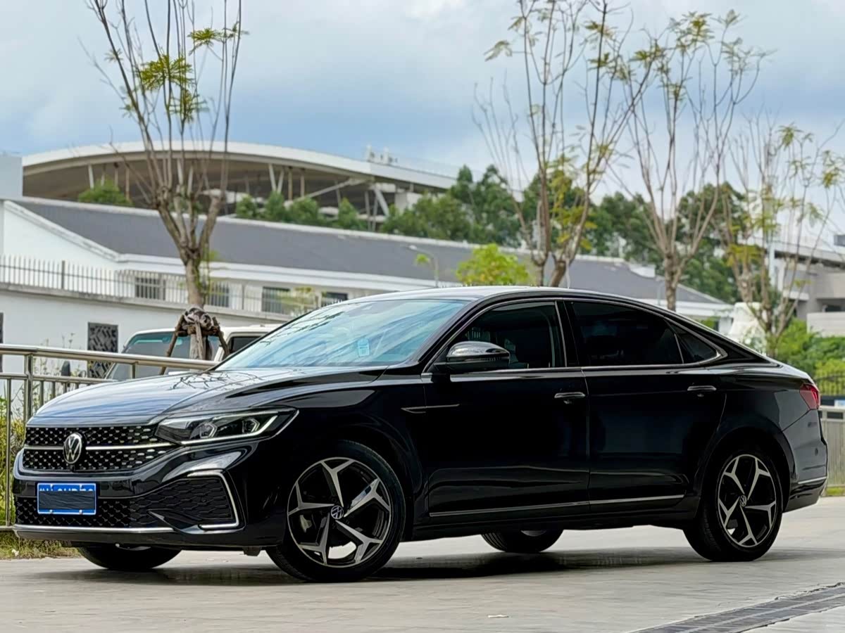 Passat 2023 330TSI Premium