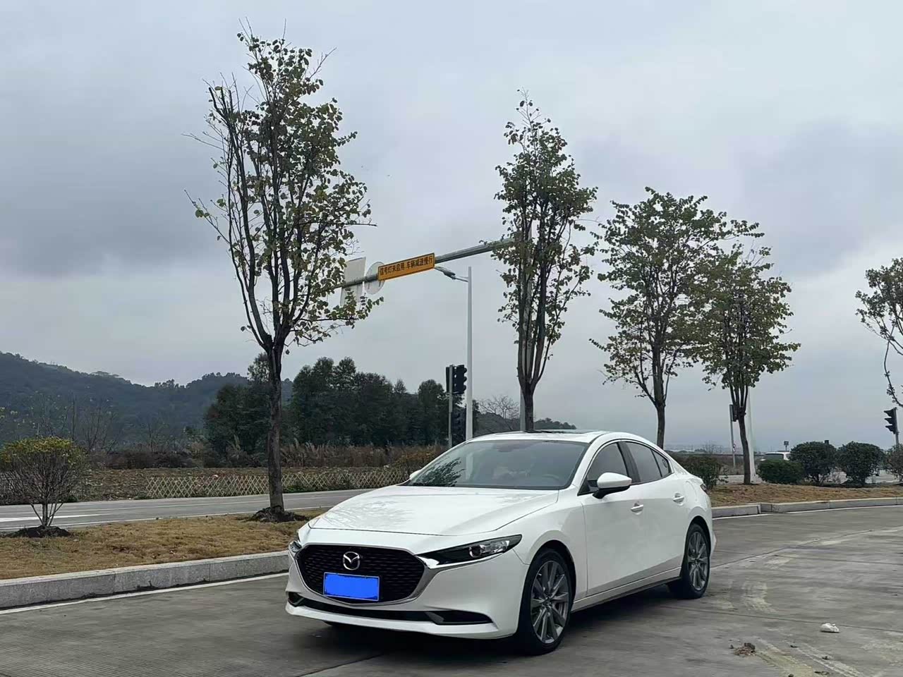 3 Axela 2023 2.0L AT
