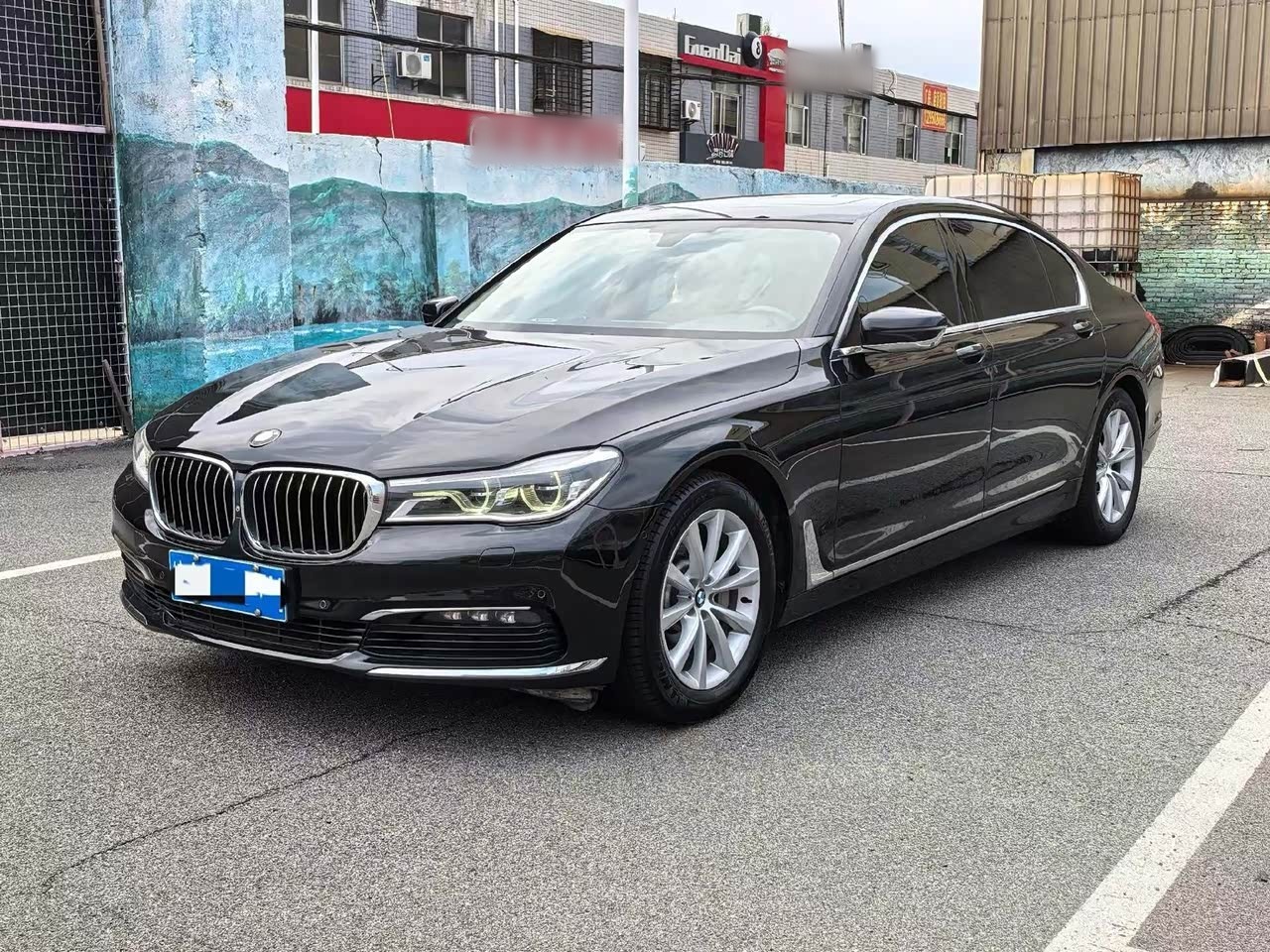 7 Series 2017 730Li Luxury