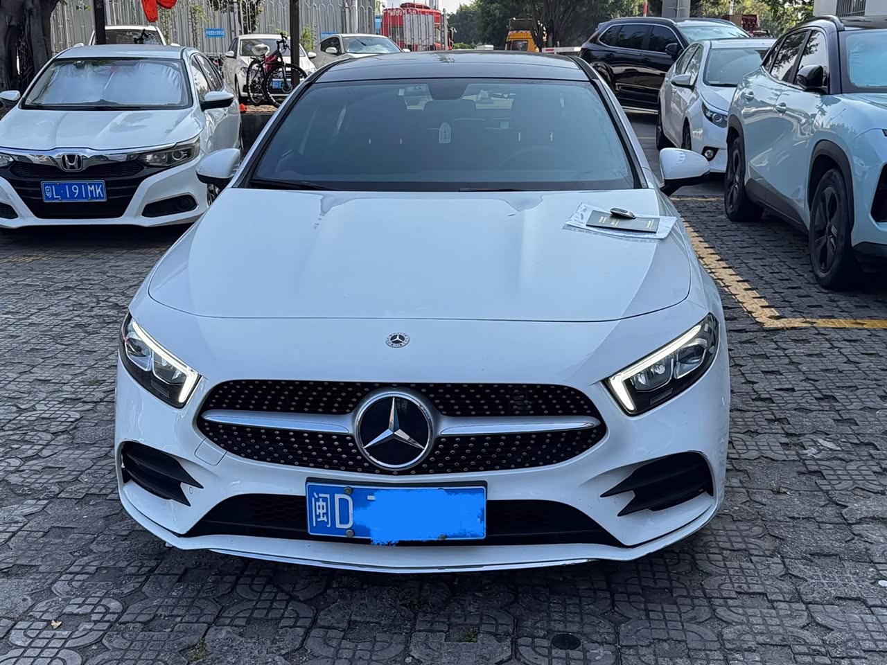 A-Class 2023 A 200 L Fashion