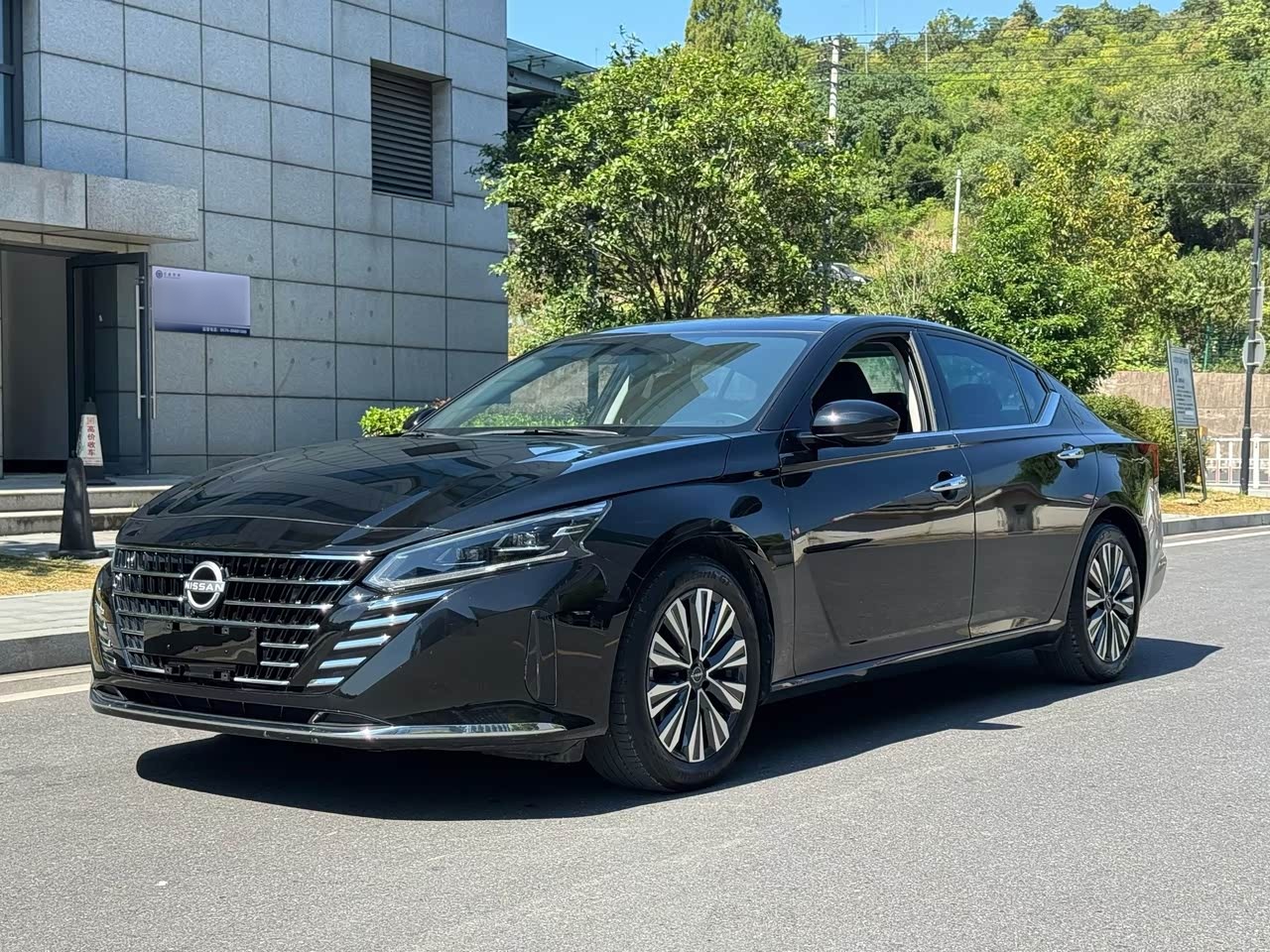 Teana 2022 2.0L XL-TLS Enjoy