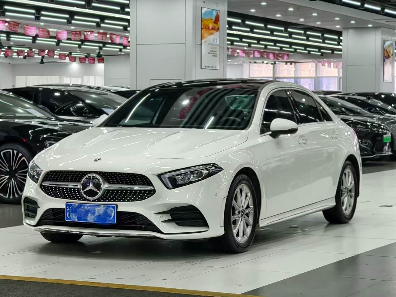 A-Class 2022 A 200 L Sport Fashion