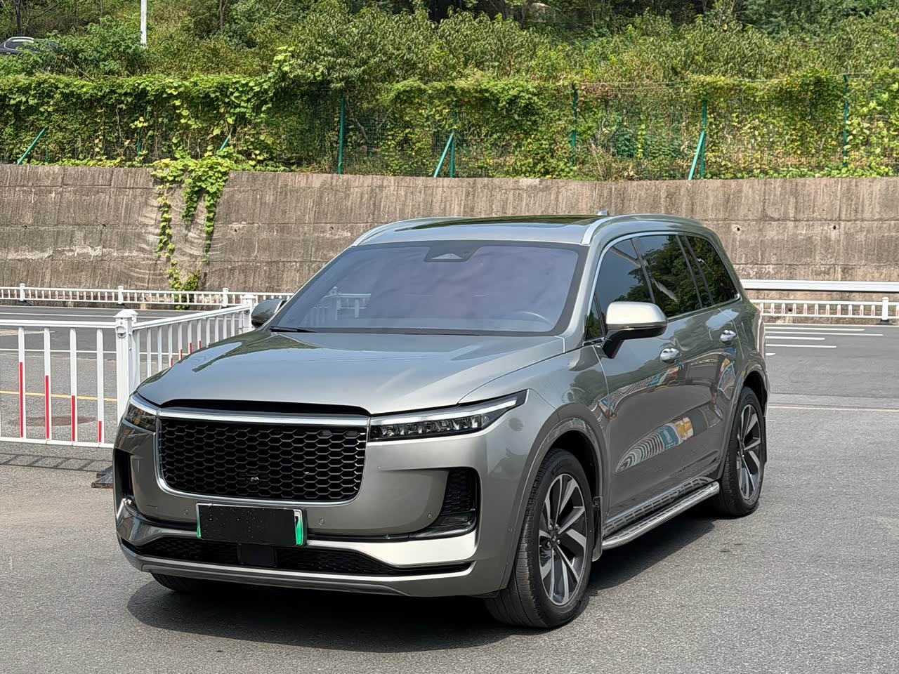 ONE 2021 EREV 6-Seater