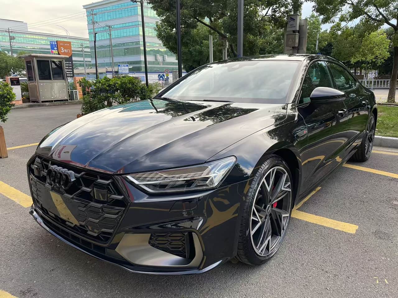 A7L 2024 45 TFSI quattro S-line