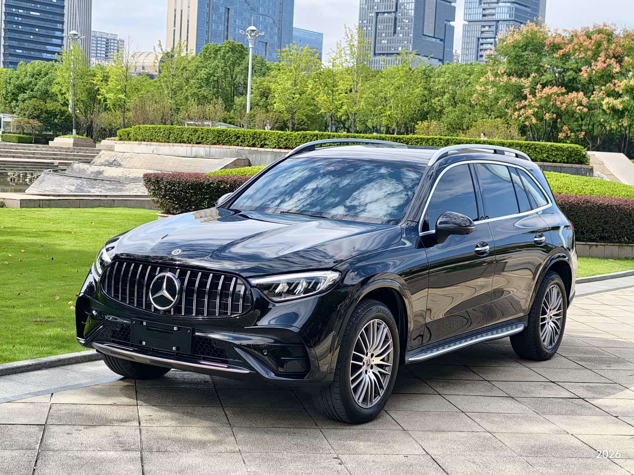 GLC 2025 GLC 300 L 4MATIC Dynamic 5-Seater