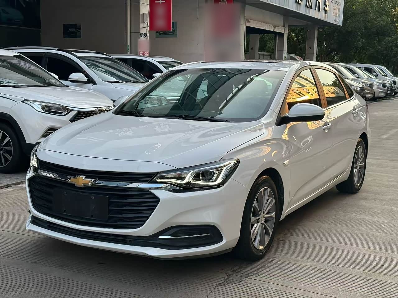 Cruze 2022 320 AT