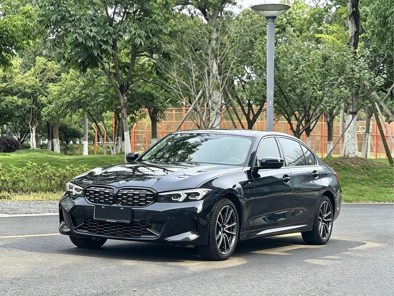 3 Series 2023 325Li M Sport Package