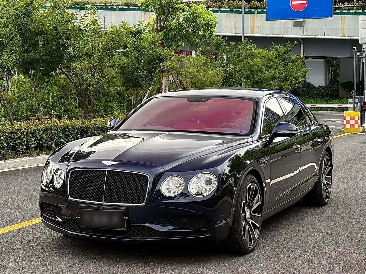 Flying Spur 2017 4.0T V8 S Standard