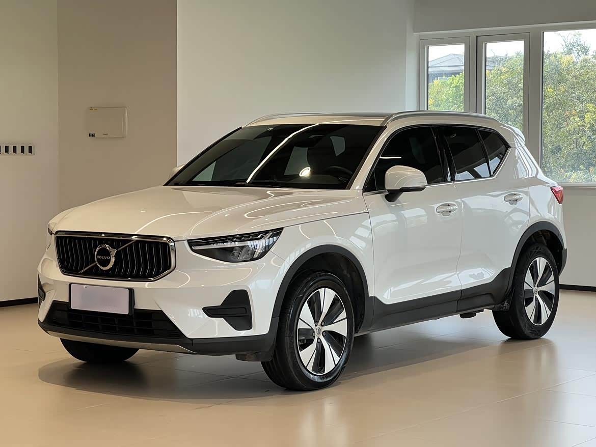 XC40 2024 B3 Luxury
